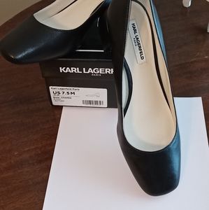 KARL LAGERFELD black leather pumps w/1.5" heel